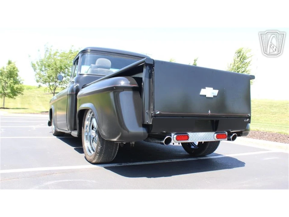 1958 Chevrolet Task Force - Image 29 of 31