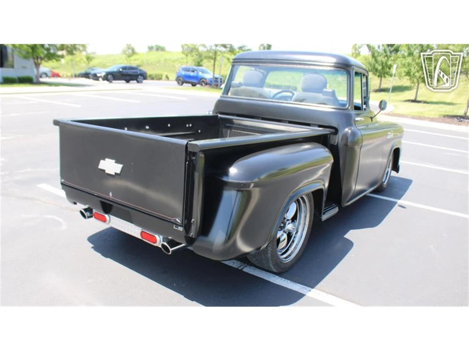 1958 Chevrolet Task Force - Image 5 of 31