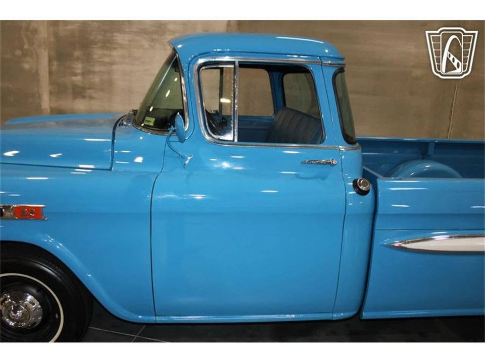 1958 Chevrolet Task Force - Image 26 of 31