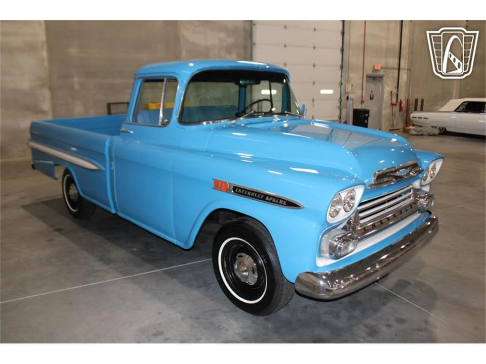 1958 Chevrolet Task Force - Image 6 of 31