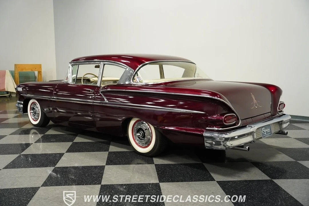 1958 Chevrolet Task Force - Image 10 of 12