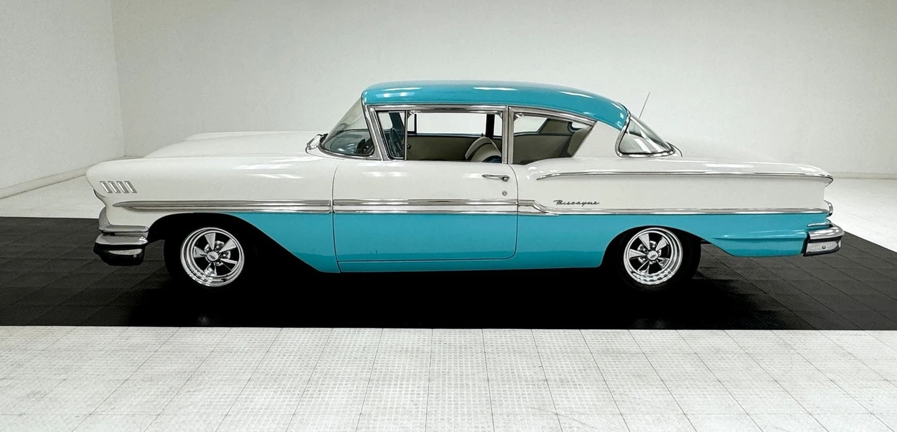 1958 Chevrolet Biscayne - Image 2 of 31