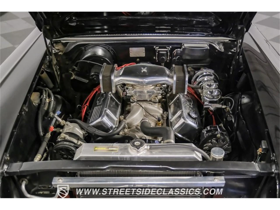 1958 Chevrolet Biscayne - Image 3 of 31