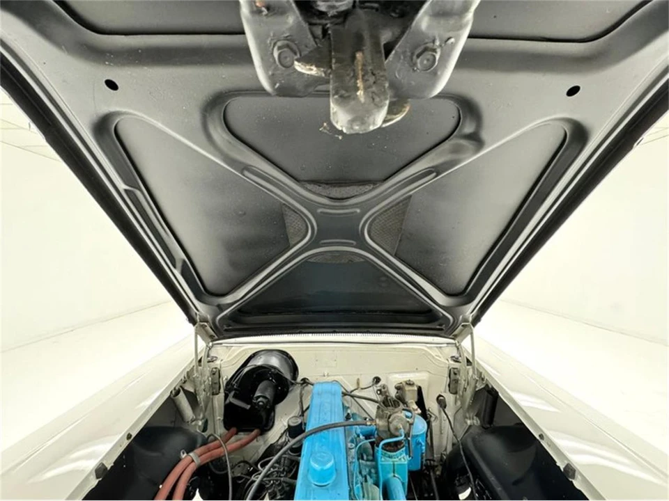 1958 Chevrolet Biscayne - Image 28 of 31