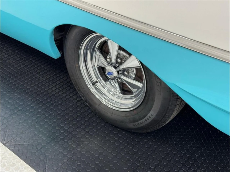 1958 Chevrolet Biscayne - Image 16 of 31