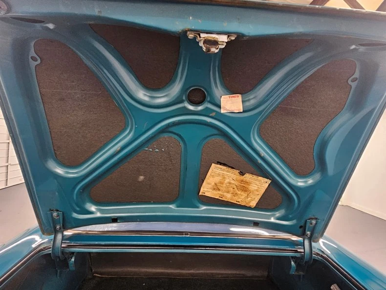 1958 Chevrolet Biscayne - Image 24 of 31