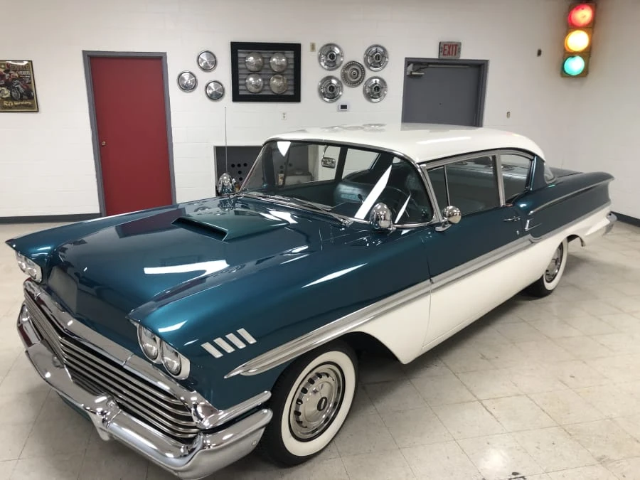 1958 Chevrolet Biscayne - Image 9 of 11