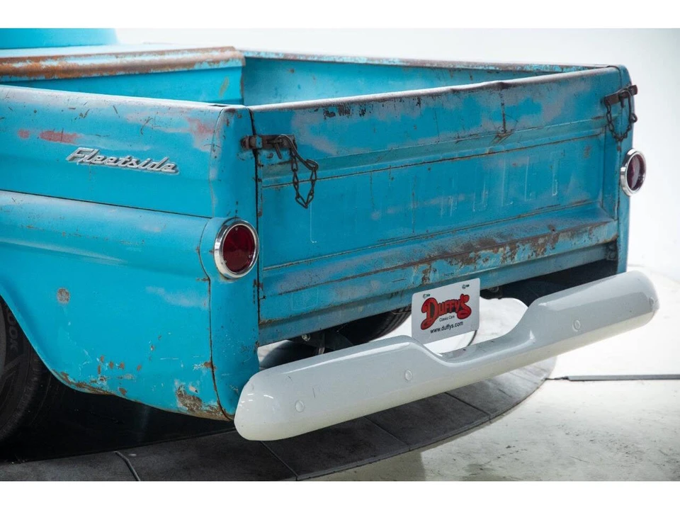 1958 Chevrolet Task Force - Image 9 of 31