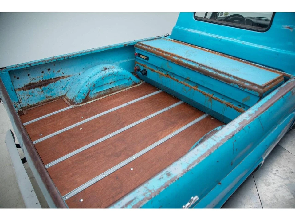 1958 Chevrolet Task Force - Image 16 of 31