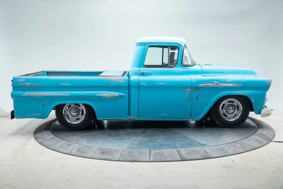 1958 Chevrolet Task Force - Image 2 of 20