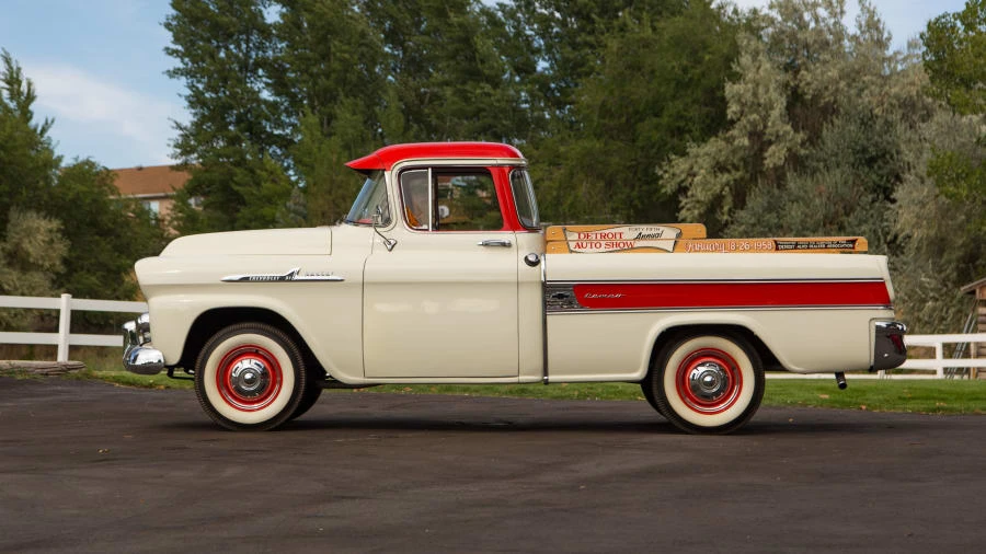 1958 Chevrolet Task Force - Image 2 of 20