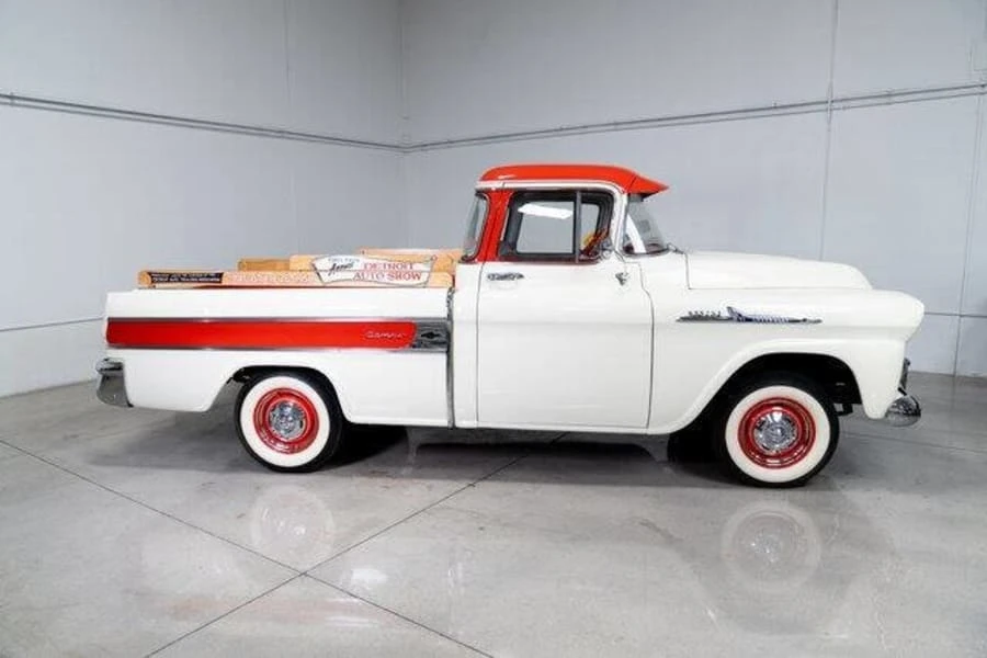 1958 Chevrolet Task Force - Image 2 of 13
