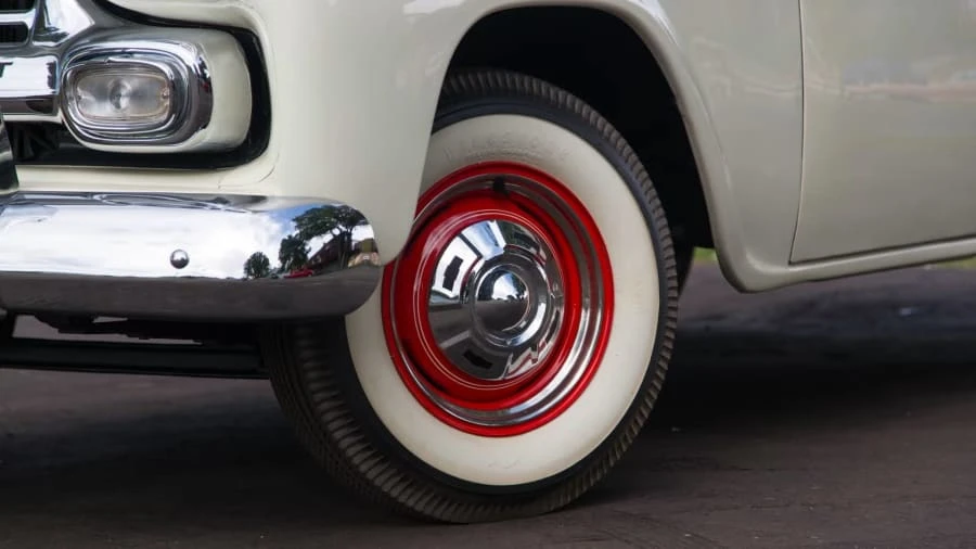1958 Chevrolet Task Force - Image 9 of 20