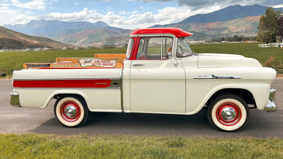 1958 Chevrolet Task Force - Image 12 of 20