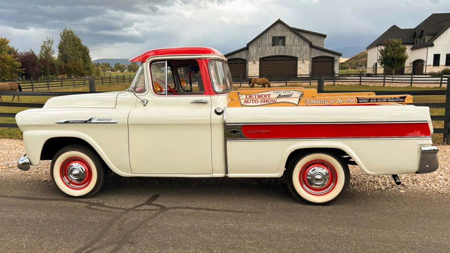 1958 Chevrolet Task Force - Image 2 of 20