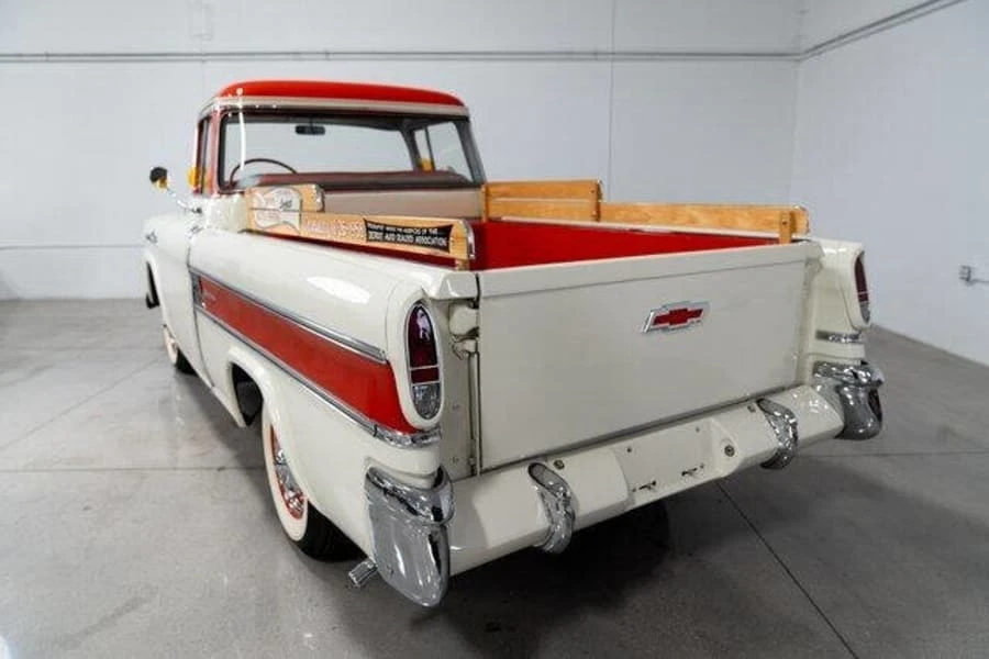 1958 Chevrolet Task Force - Image 3 of 13