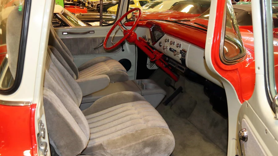 1958 Chevrolet Task Force - Image 4 of 17