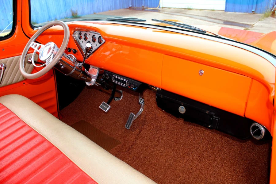 1958 Chevrolet Task Force - Image 5 of 13