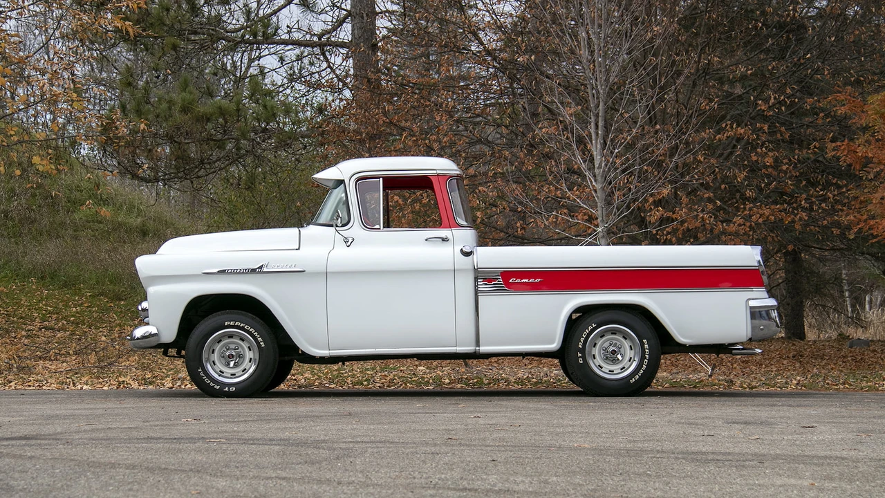 1958 Chevrolet Task Force - Image 2 of 17
