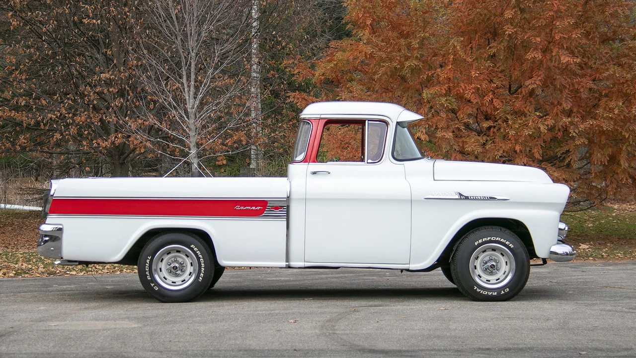 1958 Chevrolet Task Force - Image 8 of 17