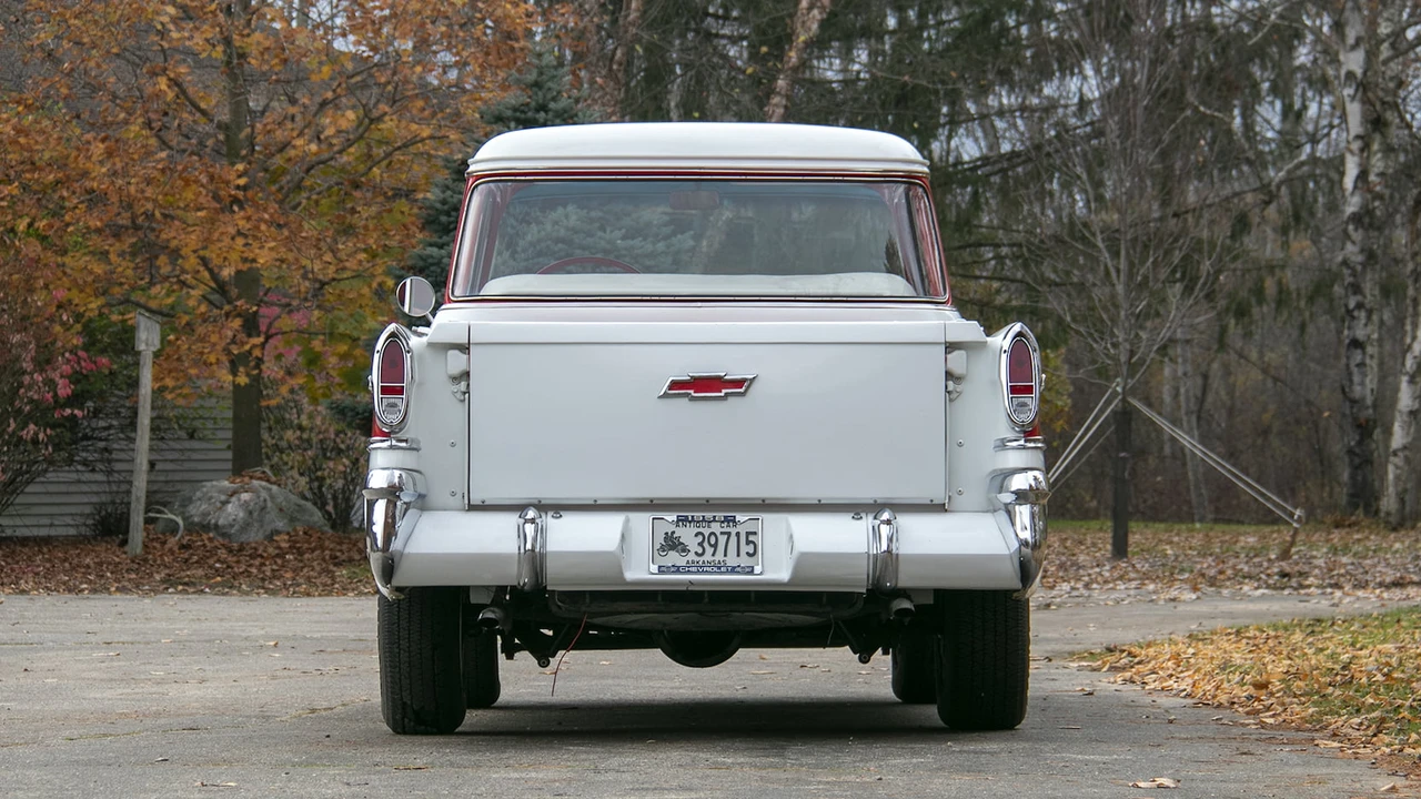 1958 Chevrolet Task Force - Image 14 of 17