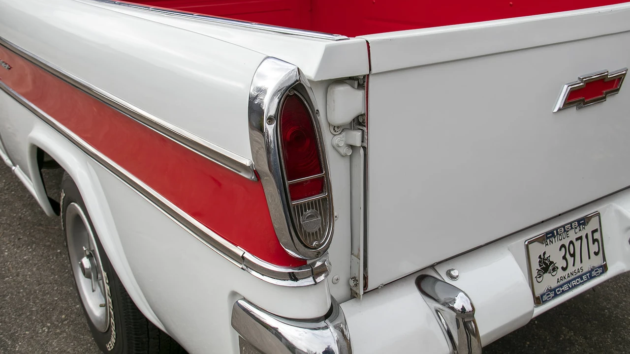 1958 Chevrolet Task Force - Image 15 of 17