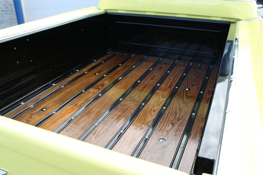 1958 Chevrolet Task Force - Image 5 of 10