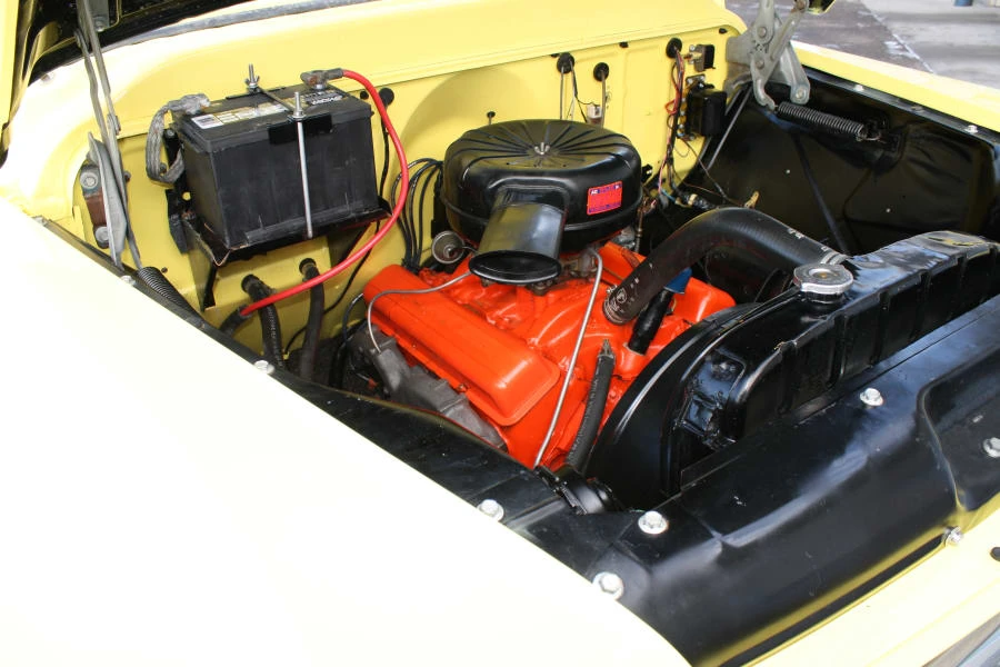 1958 Chevrolet Task Force - Image 7 of 10