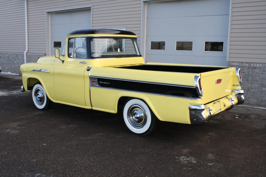 1958 Chevrolet Task Force - Image 8 of 10