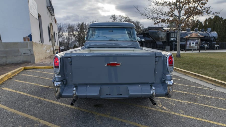 1958 Chevrolet Task Force - Image 5 of 31