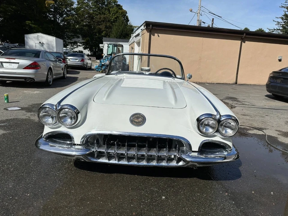 1958 Chevrolet Corvette C1 - Image 2 of 21