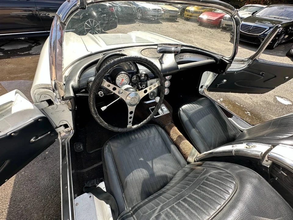 1958 Chevrolet Corvette C1 - Image 19 of 21