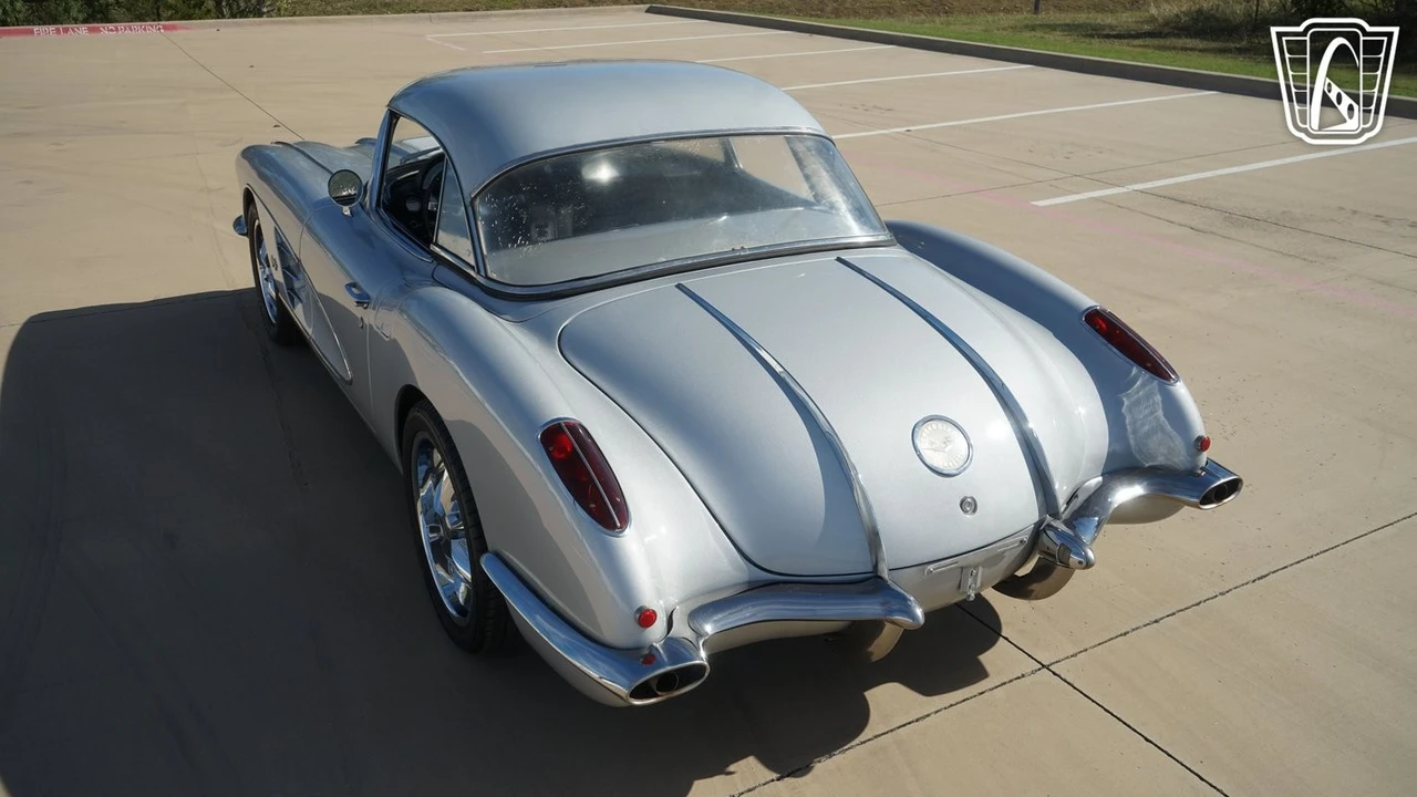 1958 Chevrolet Corvette C1 - Image 10 of 12