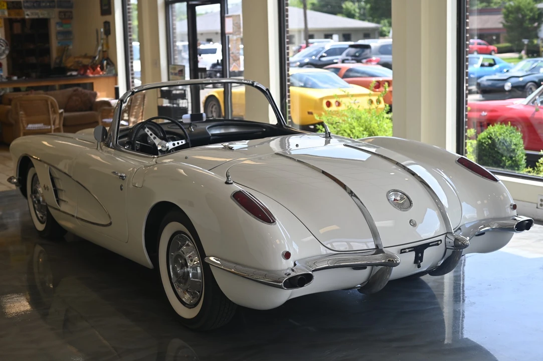 1958 Chevrolet Corvette C1 - Image 16 of 27