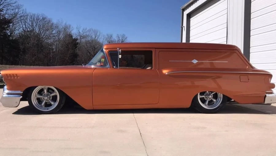 1958 Chevrolet Task Force - Image 2 of 15