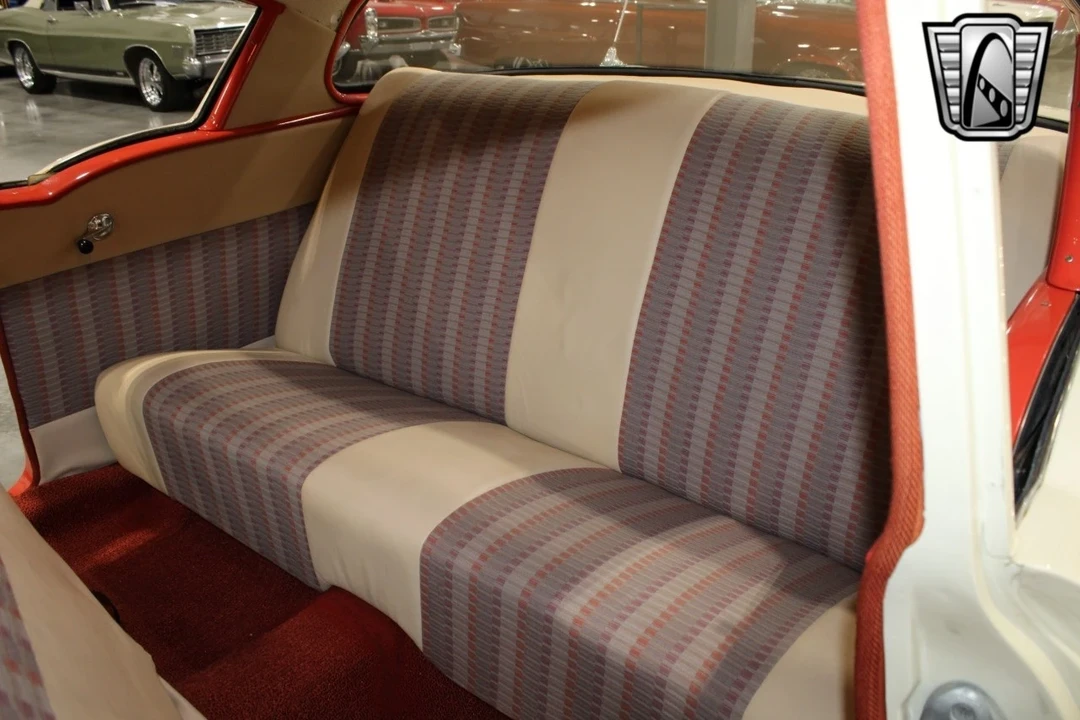 1958 Chevrolet Biscayne - Image 10 of 21