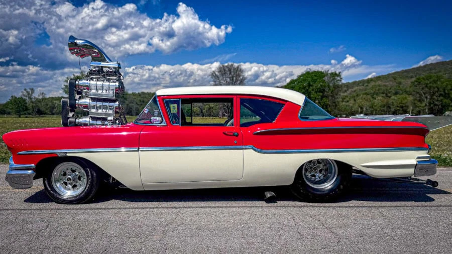 1958 Chevrolet Biscayne - Image 2 of 31