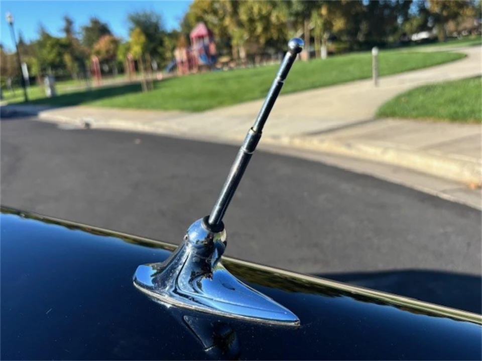 1958 Chevrolet Impala 1st Gen - Image 17 of 23