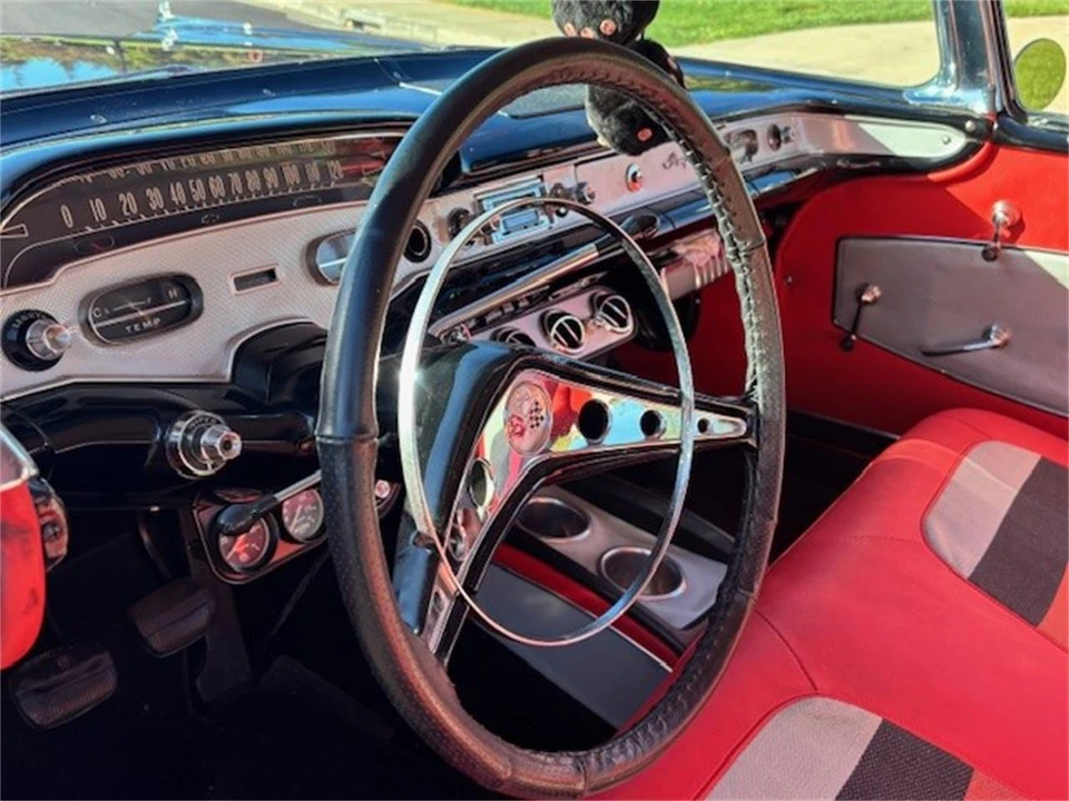 1958 Chevrolet Impala 1st Gen - Image 10 of 23