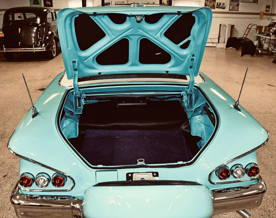 1958 Chevrolet Impala 1st Gen - Image 10 of 14