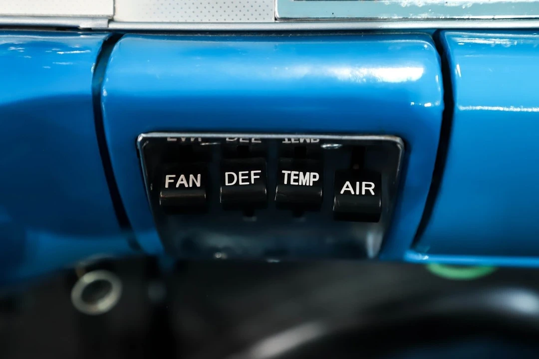 1958 Chevrolet Impala 1st Gen - Image 24 of 31