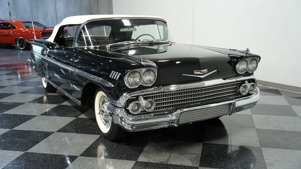 1958 Chevrolet Impala 1st Gen - Image 15 of 21