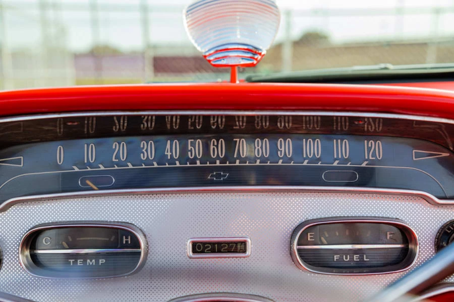 1958 Chevrolet Impala 1st Gen - Image 25 of 31