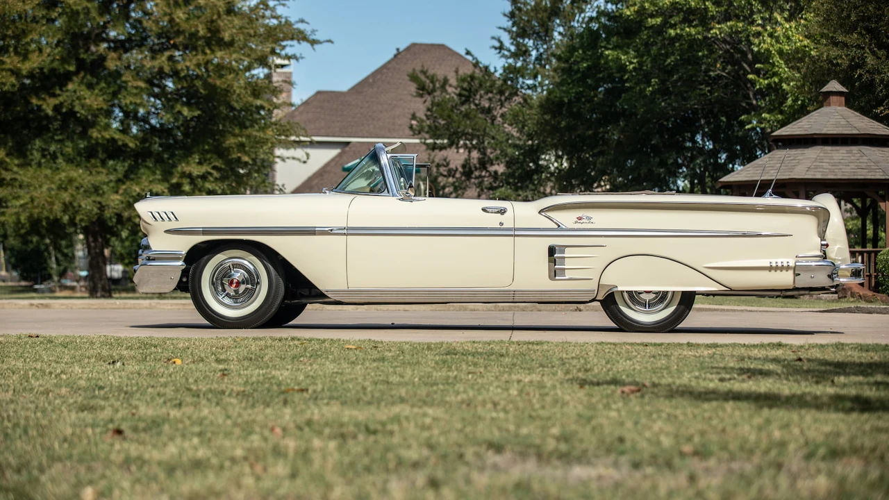 1958 Chevrolet Impala 1st Gen - Image 11 of 31