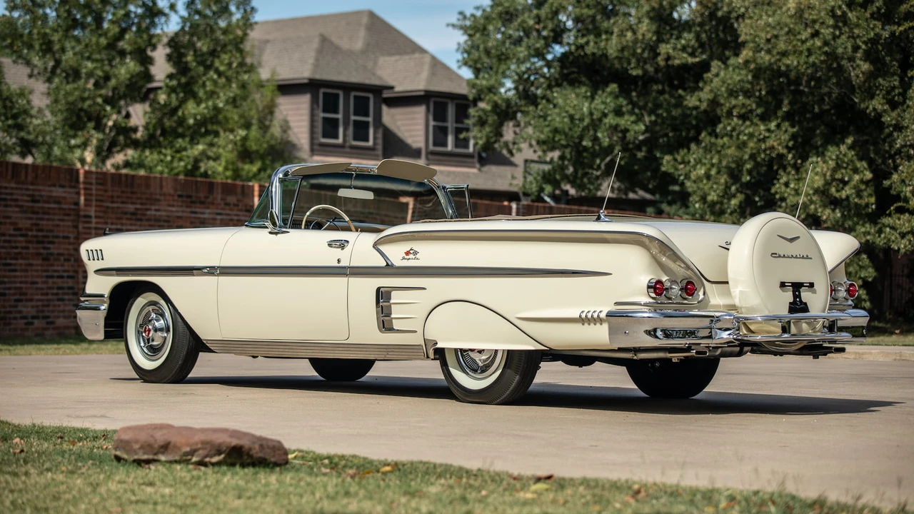1958 Chevrolet Impala 1st Gen - Image 16 of 31