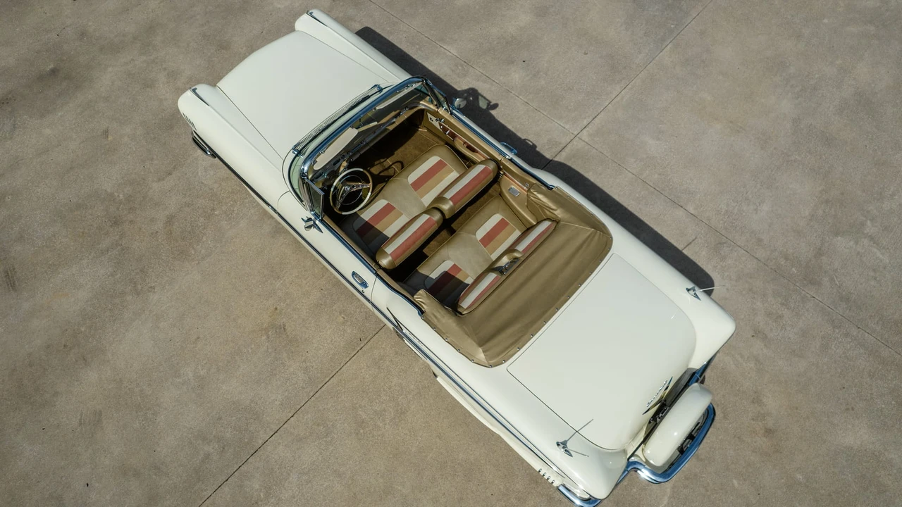 1958 Chevrolet Impala 1st Gen - Image 21 of 31