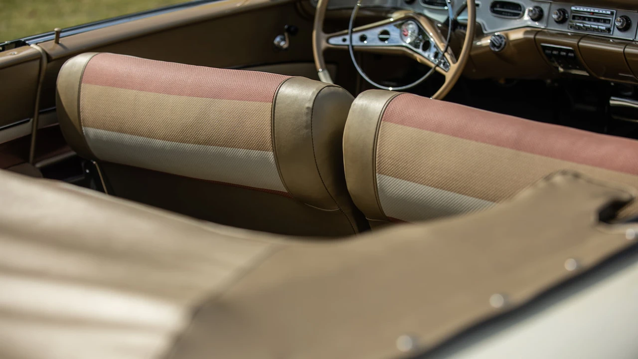 1958 Chevrolet Impala 1st Gen - Image 27 of 31