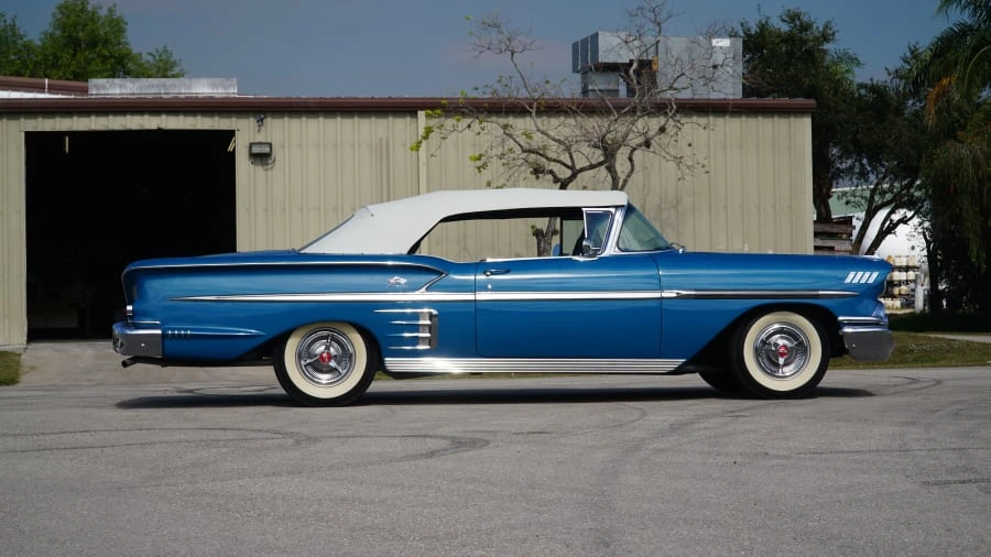 1958 Chevrolet Impala 1st Gen - Image 16 of 17