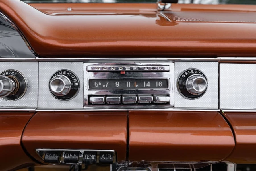 1958 Chevrolet Impala 1st Gen - Image 25 of 31