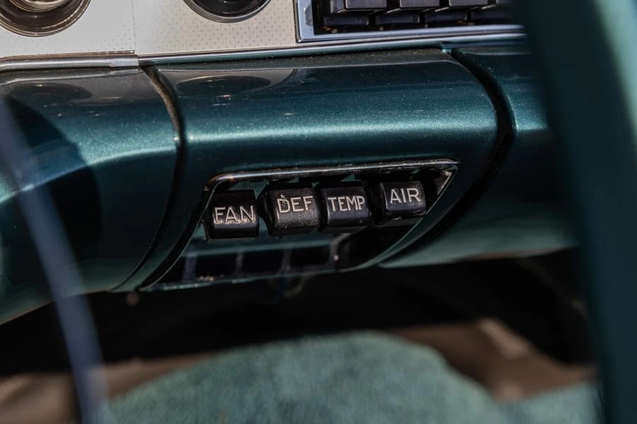 1958 Chevrolet Impala 1st Gen - Image 25 of 31